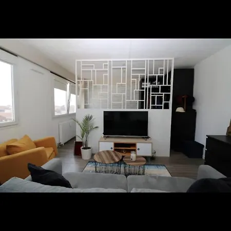 Terrasse Et Vue 아파트 *